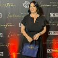 Jana Todorović na sebi nosi 50.000€! Pevačica došla na promociju Tanje Savić, a sve na njoj sija: Samo nakit vredi…