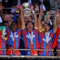 Čudo u Engleskoj, Mančester siti ostao bez trofeja, Kristal palas osvojio prvi pehar u istoriji kluba!