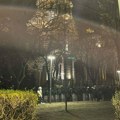 Incidenti u Kuli: Kordon policije razdvaja dve grupe