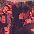 Kaća Grujić pevala na trgu u Kolašinu po kiši pred 2.000 ljudi! Nije naplatila koncert: "Ovo je moj grad"