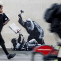 Benksi naslikao mural na zidu zgrade Kraljevskog suda pravde u centru Londona