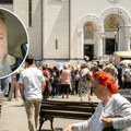Otac Predrag Popović brani vernike koji celivaju Časni Pojas Bogorodice: "Ni Turci nas nisu častili kao neki izrodi"
