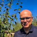 (Video) "Na moru sam, ali šumadijskom" Vučević posetio Raču i destileriju "Emperus": Probao šljivovicu, pa sve nasmejao…