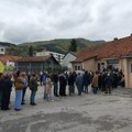Velika izlaznost do 10 časova u Užicu,Basjinoj Bašti,Požegi (VIDEO)