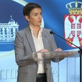 Uživo Ana Brnabić se obraća javnosti: Ćuta vikao pored govornice - "Vidite sada kako poštuju dom Narodne Skupštine"