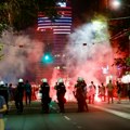 Na protestu povređeno 48 policajaca, privedeno 77 osoba