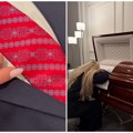 Žena ubijenog Čarlija Kirka ne može da dođe k sebi! Erika u suzama pala na kovčeg, rida i proklinje dušmane! Najavljuje…