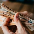 Prosečna neto zarada u Crnoj Gori beleži blagi rast: Ovo je iznos poslednje uplate