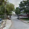 Učenik osnovne škole u Zemunu pretio da će doneti pištolj. Obaveštena policija.