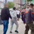 Incident na Slaviji: Napadnuti aktivisti SNS, ima privedenih i povređenih (video)