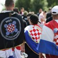 Dvojica mladića kažnjena sa po 700 evra zbog nacističkog pozdrava u Zadru