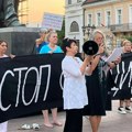 Protestna akcija održana na Trgu slobode zbog tri nova slučaja femicida