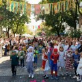 Mališani PU „Naše dete“ u karnevalskim kostimima prošetali Šapcem