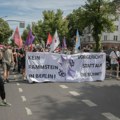 Protest protiv koncerata Ramštajna u Berlinu posle optužbi protiv pevača Tila Lindemana