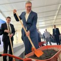 Vučić položio kaman temeljac za izgradnju nove fabrike u Čačku