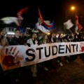 Studenti sve bliže Nišu, tokom puta dočekivani uz vatromet (blog)