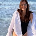(Foto): Ovako izgleda Nina Janković kad se skine: Glumicu u ovom izdanju ne viđamo često, posle dva porođaja ima telo za…
