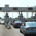 Nišlije idu automobilima na vidovdanski protest u Beogradu u zajedničkoj koloni: Okupljanje ispred tehničkih fakulteta