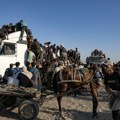 Kamion sa hranom se prevrnuo na civile koji su čekali pomoć: Najmanje 20 mrtvih u Gazi