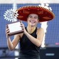 Iva Jović nikad nije bila bolje rangirana, Olga Danilović pala na listi, Sabalenka usamljena na vrhu