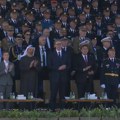 Picula o Vučićevoj paradi - "i dalje namerava da sedi na više stolica", Brnabić mu odgovara da je "mali miš"
