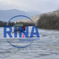 Nadamo se da će i ovaj put izdržati: Kućica na Drini na udaru vodene stihije - voda ušla u nju a nivo reke dodatno raste
