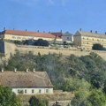 U restauraciju duge kasarne ulaže se 1,3 miliona: Kameni portali u fokusu konzervatora, radovi počinju sredinom leta
