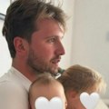(Foto) Dončić pokazao svoju nežniju stranu! Objavio fotografiju sa ćerkama, a zbog jedne promene svi gledaju u njega