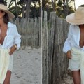Један аксесоар који мења цело аутфит овог лета је марама око струка – ево како