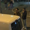 Paparaco! Uhvatili smo pevača dok čeka autobus: Željko Vasić kao sav normalan svet na autobuskoj stanici
