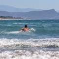 Bjelopoljac u moru ugledao tijelo koje pluta: Izvukao turistkinju na obalu i spasio joj život