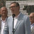 "Rakić dve godine nije bio na moru nego uz nepokretnu majku" Vučić o lažima: Goran Rakić kao Džef Bezos?!