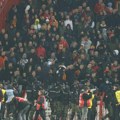 Sramotne scene na Marakani! Crnogorski navijači napravili haos zbog zastave! "Rafal" stolica leteo ka žandarmeriji! Video