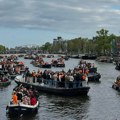 Proslava Kraljevog dana na ulicama Amsterdama: “Neverovatno je koliko ljudi učestvuje u ovoj ludnici”