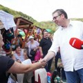 Predsednik Vučić na manifestaciji "Dani proje i sira" u Medveđici