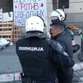 Prekinuta blokada u Nišu: Priveden jedan veteran, studenti krenuli ka MUP-u