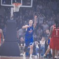 UŽIVO - Igrači Zvezde napustili parket "Morače"!