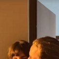 (Foto) 14 godina mlađi kolega ljubi našu glumicu: Sve puca od ljubavi: Slika govori više od hiljadu reči