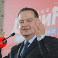 Dačić tvrdi da se desio masovan napad na policiju: Privedene 42 osobe