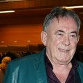 Ovo je 35 godina mlađa devojka mime Karadžića Glumac (70) ljubi vatrenu crnku, muškarcima padaju vilice zbog nje! (Foto)