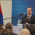 U Gračanici uhapšeno pet osoba zbog sumnje o pritisku na birače, oglasio se i Dačić