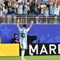 Pobeda Argentine protiv Alžira, Mesi het-trikom izjednačio Kloseov rekord