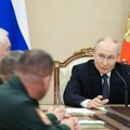 Putin našao način da izbriše Ukrajinu kao naciju? "Neće uspeti"! Niz od 35 udara pred početak školske godine u skladu s…