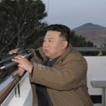 Kim Džong un pokazao čime raspolaže Lider Severne Koreje poslao specifičan "poklon" zemlji u komšiluku, očekuju se…