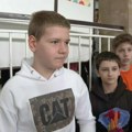 Humanitarni bazar u OŠ „Jelena Ćetković“: Učenici skupljaju novac za lečenje druga Sergeja Milićevića