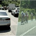 "Sat vremena se nismo pomerili" Saobraćajni kolaps na Fruškoj gori, formirale se kilometarske kolone