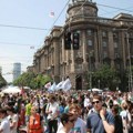 Drugi dan protesta „Fakulteti na raskrsnici“ ispred Vlade Srbije