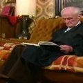 Glumac dobio dete u 92. Godini Šuškalo se da on nije biološki otac, a evo šta kaže njegova žena!