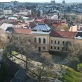 Đacima Jovine gimnazije pao plafon na času u zamenskoj školi