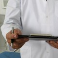 Jedva izvukli živu glavu: Muškarac napao lekara, a infektologa zarobio u lekarskoj sobi - hao u Kotoru